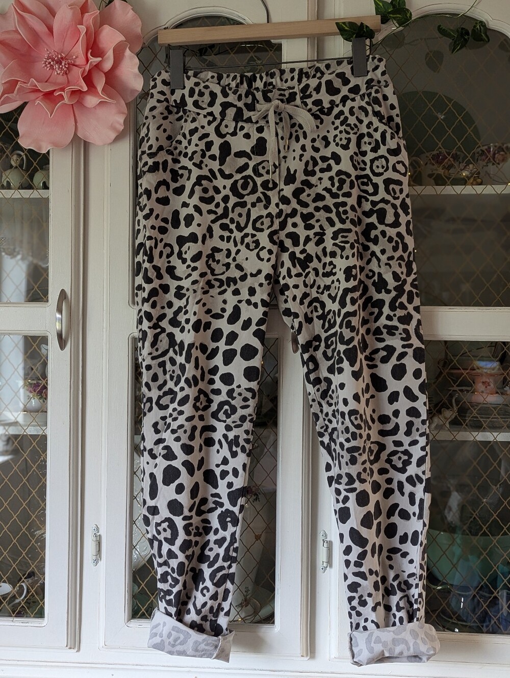 🐆L Women's Leopard Print  Jogger Pants - Active Tech Summer Made In Italy
